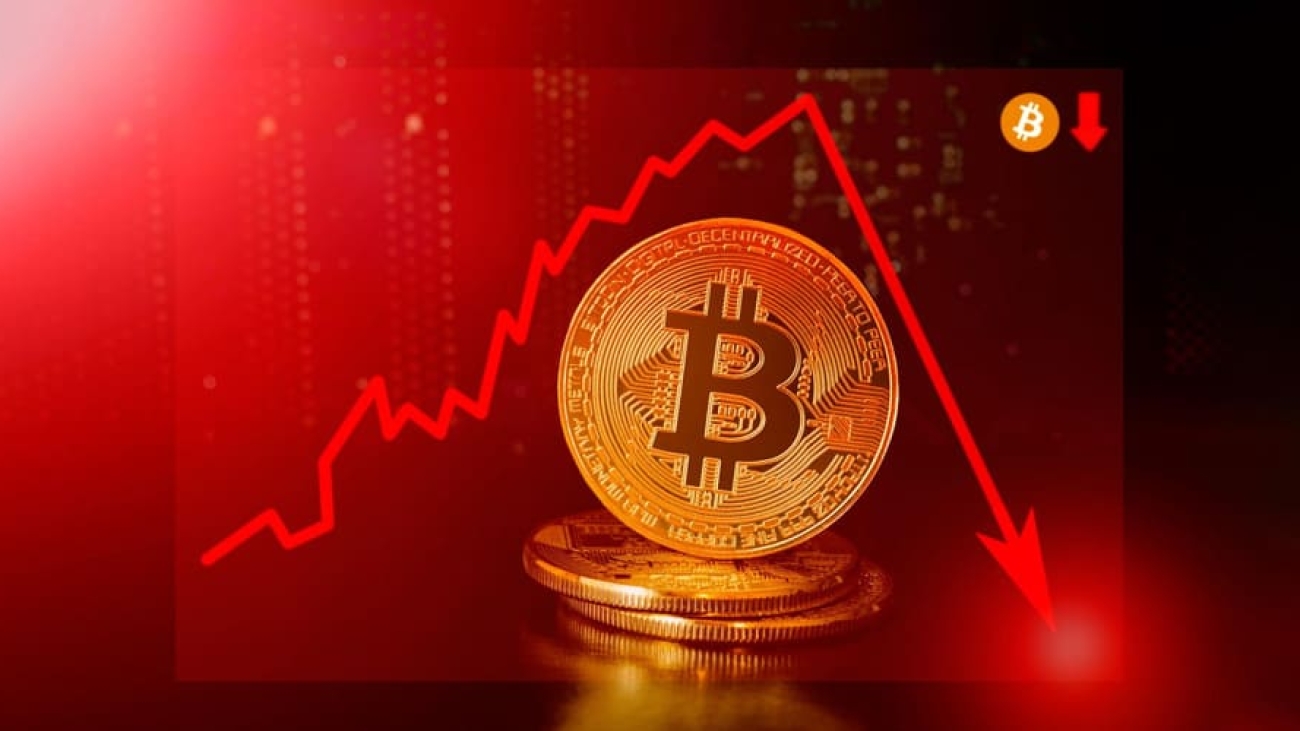 Fall of the Cryptocurrency Giant - Bitcoin is in Trouble