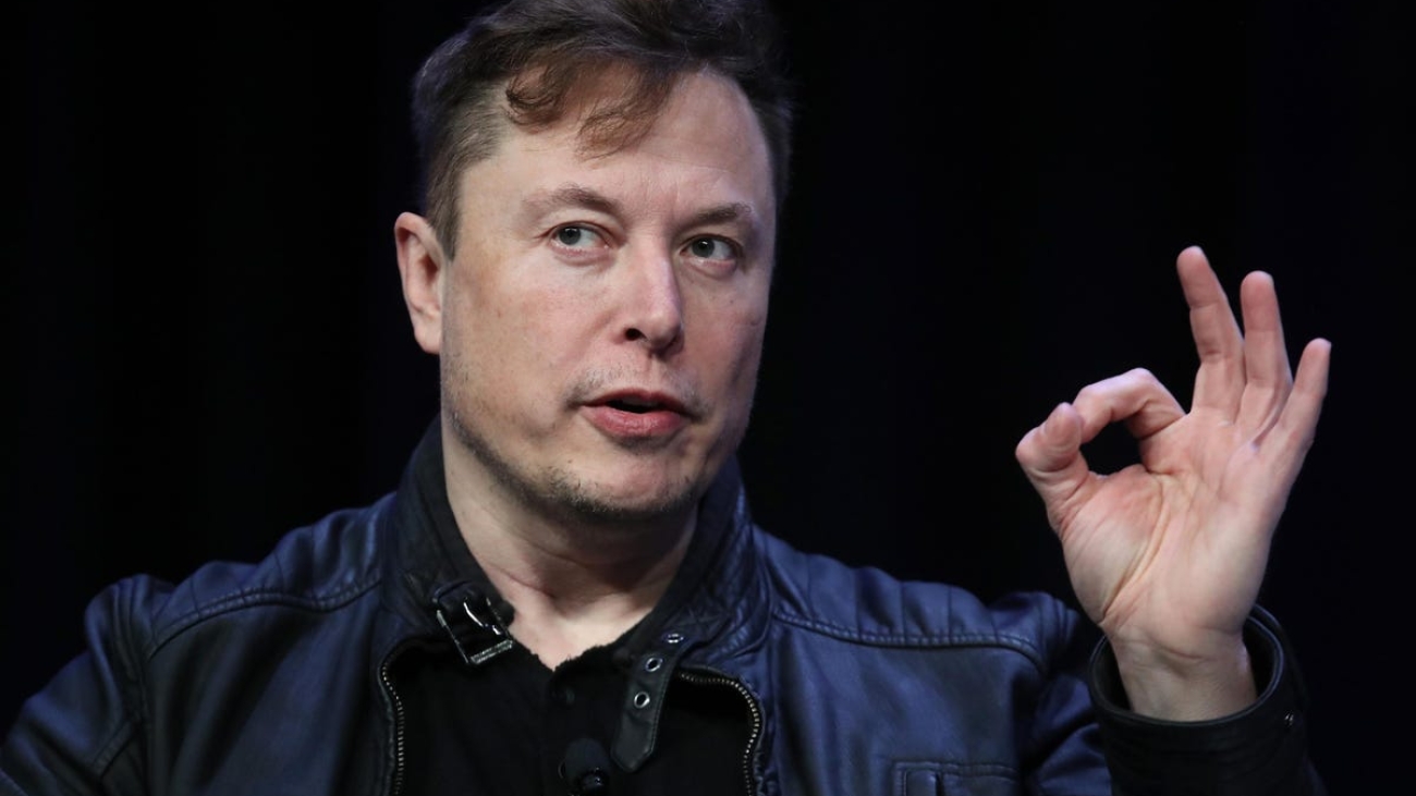 Elon Musk Claims He’ll Pay Twitter Video Creators 10% More Than YouTube
