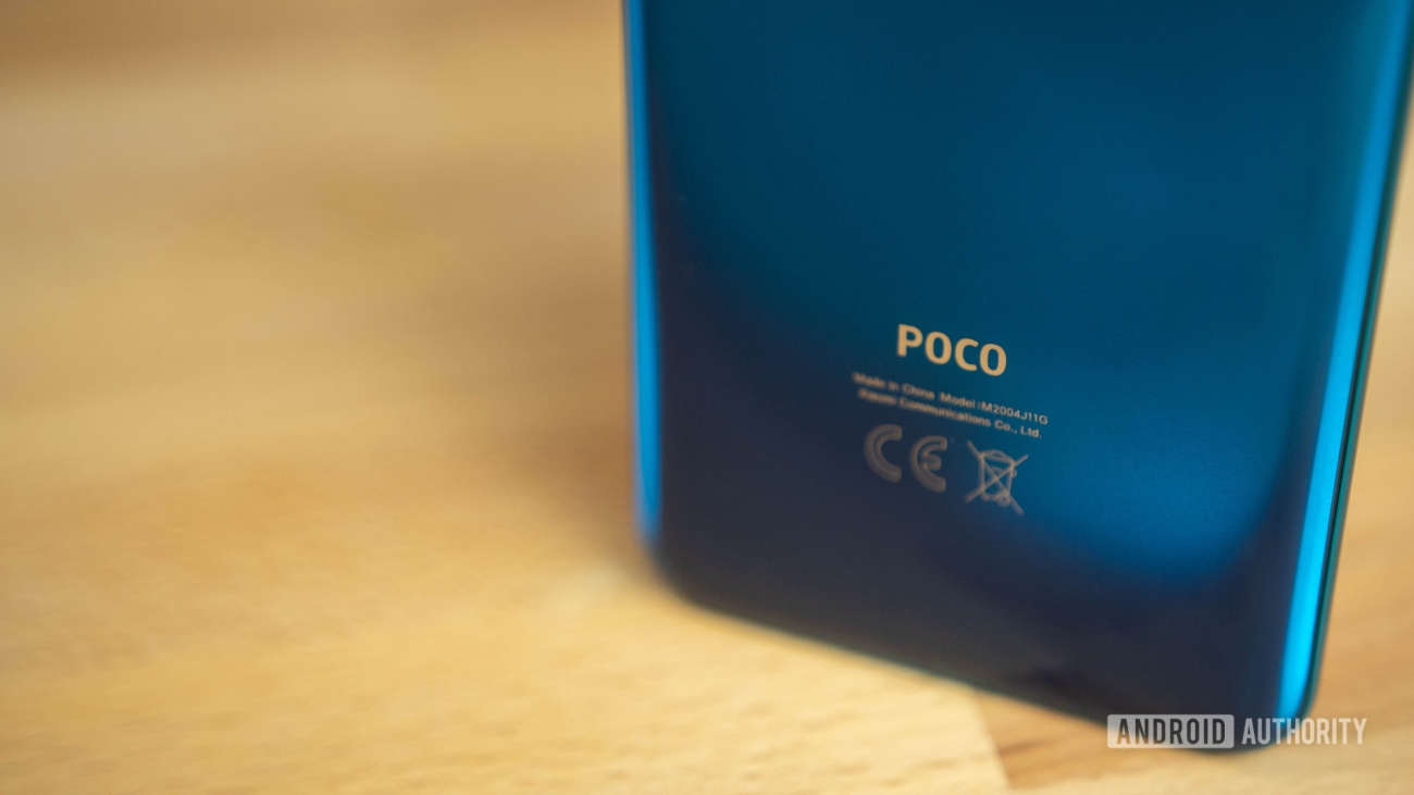 Poco-F2-Pro-Poco-logo-at-the-bottom-of-the-back.jpg