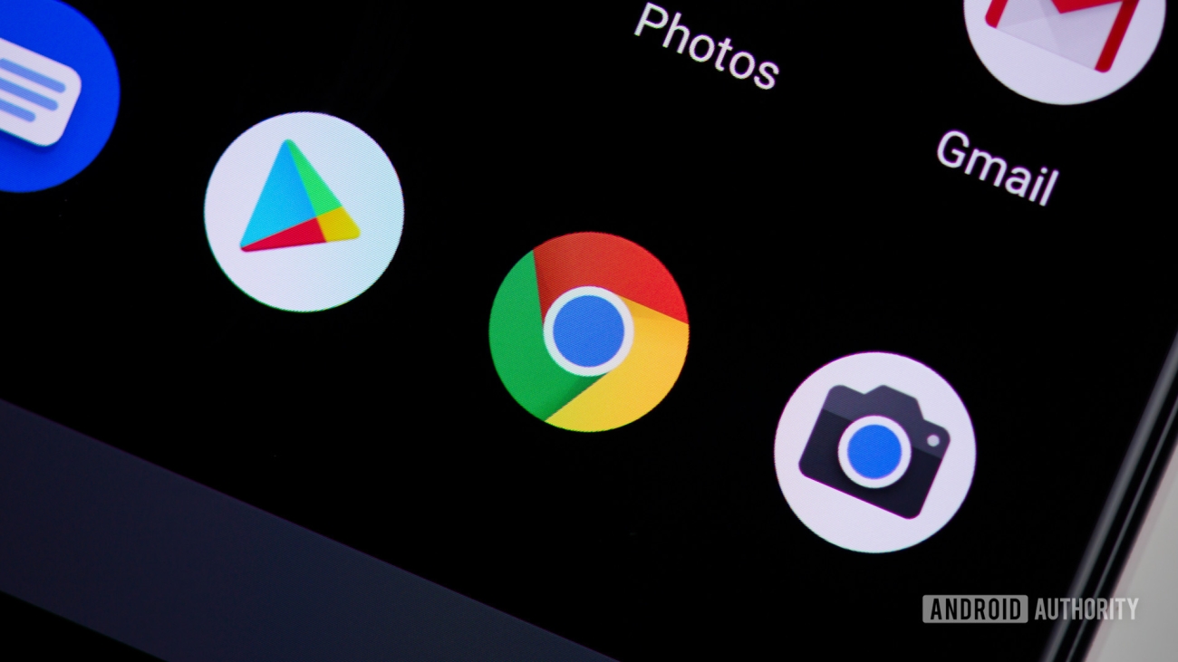 Chrome-icon-on-smartphone-2.jpg
